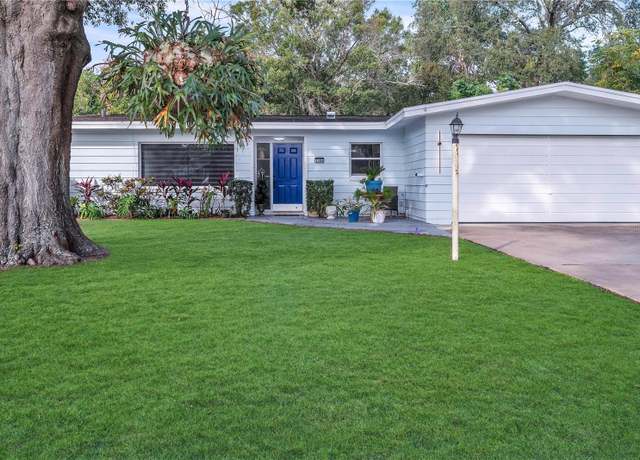 Property at 1384 S Hillcrest Ave, Clearwater, FL 33756, 2 beds, 2 baths