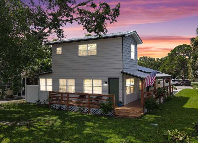 Property at 500 62nd St S, St Petersburg, FL 33707, 3 beds, 2 baths