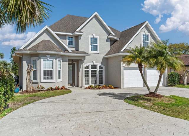 Property at 13 Cedarfield Ct, Palm Coast, FL 32137, 3 beds, 3.5 baths