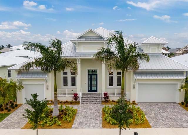 Property at 5713 Tybee Island Dr, Apollo Beach, FL 33572, 4 beds, 3 baths
