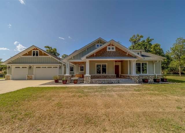 Property at 4004 SE 47th Pl, Ocala, FL 34480, 5 beds, 2.5 baths