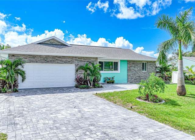 Property at 192 Danforth Dr S, Port Charlotte, FL 33980, 4 beds, 2 baths