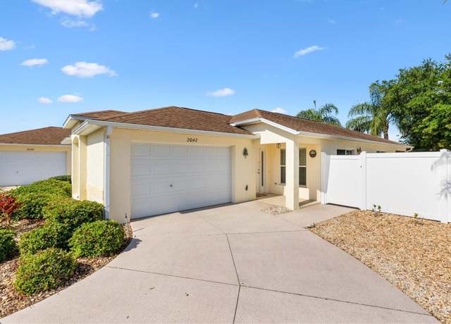 Property at 2042 Hydrangea Ave, The Villages, FL 32162, 2 beds, 2 baths