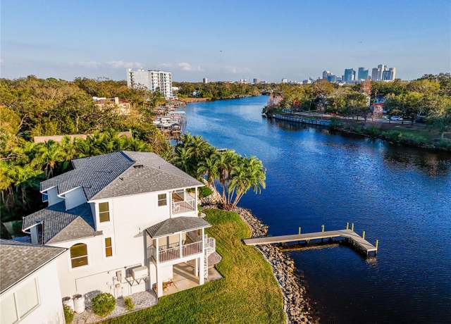 Property at 2902 N Shoreview Pl, Tampa, FL 33602, 3 beds, 2.5 baths