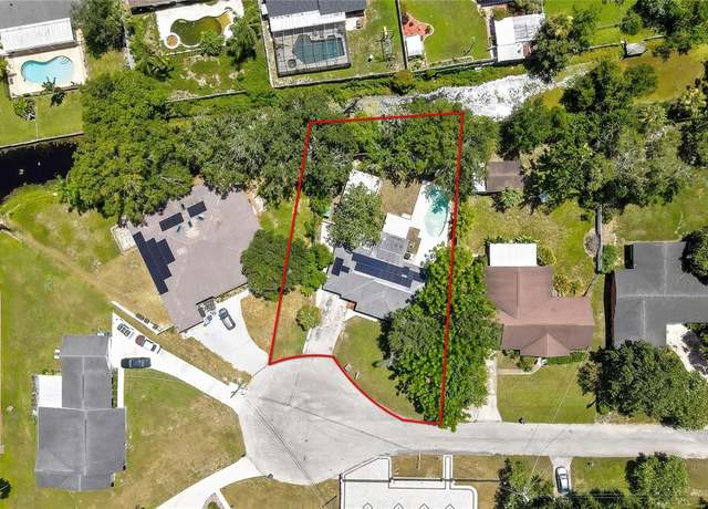 Property at 18851 Tracer Dr, Lutz, FL 33549, 4 beds, 2 baths