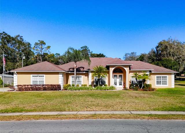 Property at 305 W Lady Lake Blvd, Lady Lake, FL 32159, 4 beds, 2.5 baths