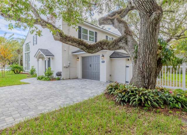 Property at 111 Esther St, New Smyrna Beach, FL 32169, 3 beds, 2.5 baths