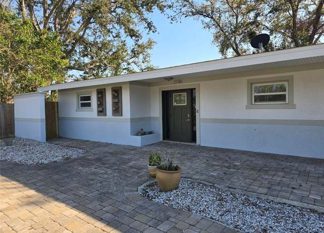 Property at 2746 Hibiscus St, Sarasota, FL 34239, 3 beds, 3 baths