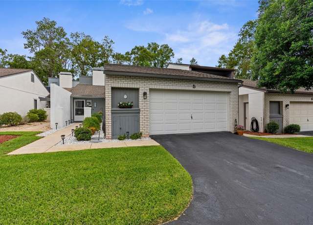 Property at 5 Pinewood Gdns, Homosassa, FL 34446, 2 beds, 2 baths
