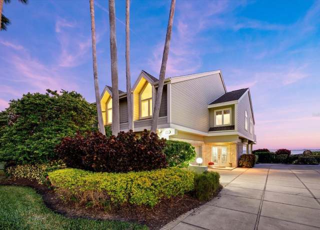 Property at 30 Tidy Island Blvd, Bradenton, FL 34210, 3 beds, 2.5 baths