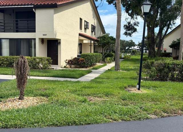 Property at 5689 Gardens Dr, Sarasota, FL 34243, 2 beds, 2 baths