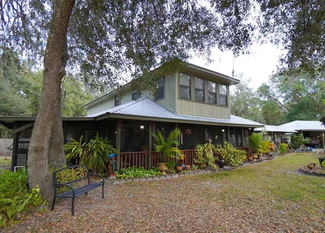 Property at 3140 SE 23rd Pl, Sumterville, FL 33585, 4 beds, 2 baths