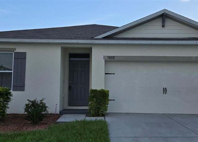 Property at 1032 Cambridge Dr, Winter Haven, FL 33881, 4 beds, 2 baths