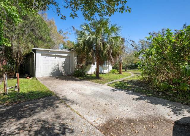 Property at 2115 W Hancock St, Lakeland, FL 33815, 3 beds, 2 baths