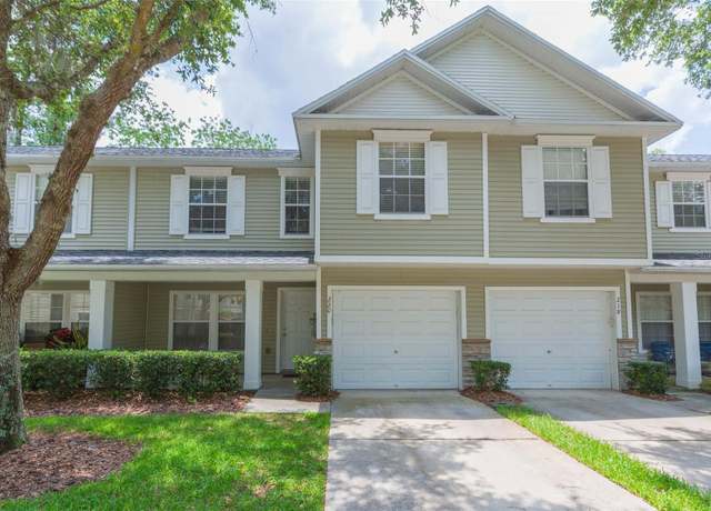 Property at 220 Sawtooth Dr, Valrico, FL 33594, 3 beds, 2.5 baths