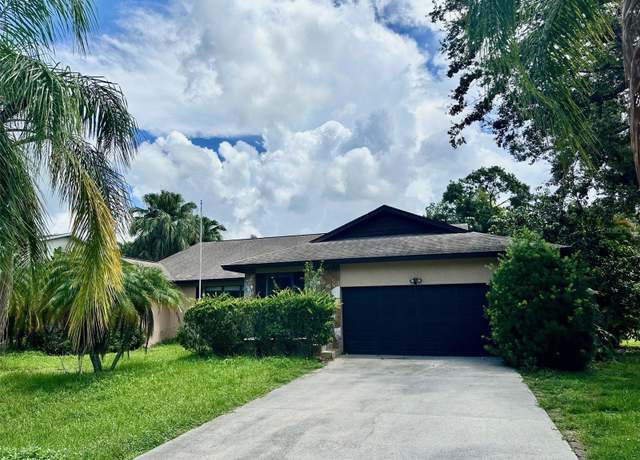 Property at 4779 Maid Marian Ln, Sarasota, FL 34232, 3 beds, 2 baths