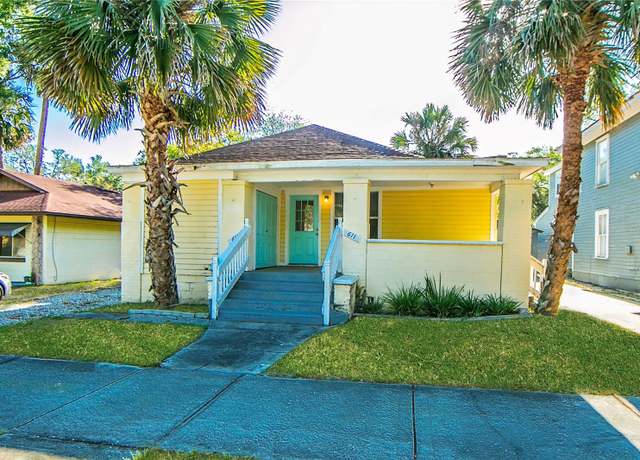 Property at 611 Sanford Ave, Sanford, FL 32771, 2 beds, 2 baths