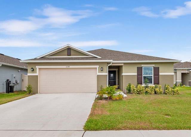 Property at 1228 Denali Dr, Winter Haven, FL 33881, 4 beds, 2 baths
