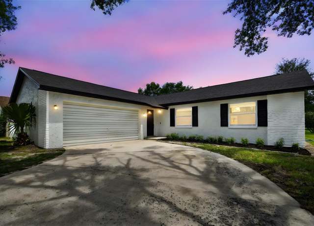 Property at 100 Woodfield Ct, Sanford, FL 32773, 3 beds, 2 baths