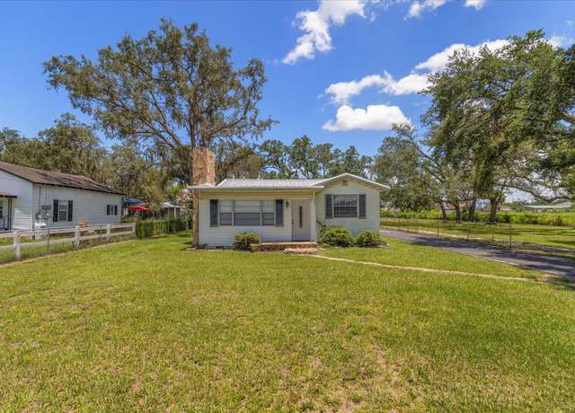 Property at 6923 W Mohawk Ave, Tampa, FL 33634, 2 beds, 2 baths