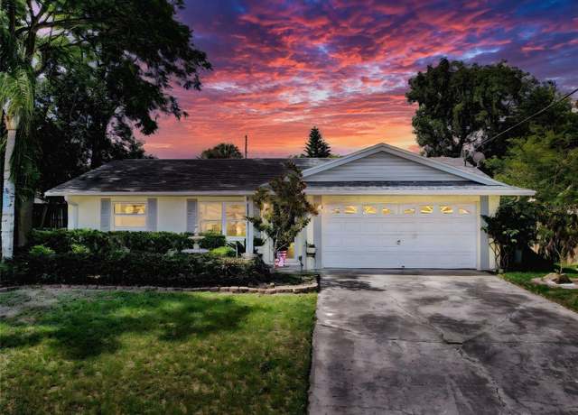 Property at 8640 Horizon Ln, Hudson, FL 34667, 3 beds, 2 baths