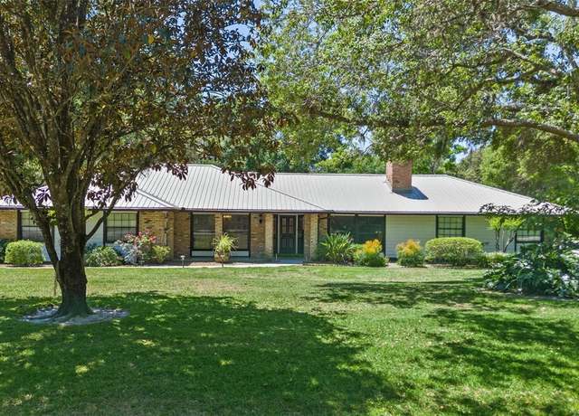 Property at 203 E Greentree Ln, Lake Mary, FL 32746, 4 beds, 2.5 baths