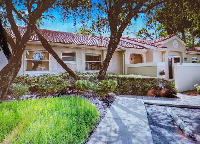 Property at 562 Andorra Cir NE #562, St Petersburg, FL 33703, 1 bed, 1.5 baths