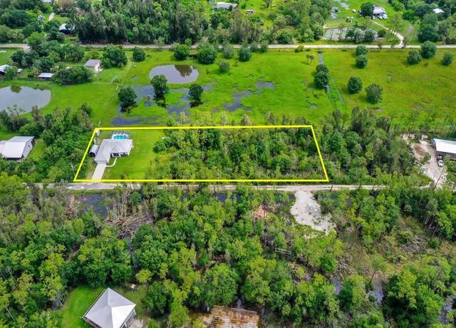 Property at 9761 Councilor Ln, North Fort Myers, FL 33917, 3 beds, 2 baths