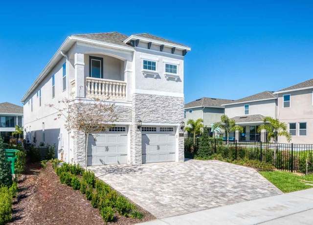 Property at 421 Southfield St, Kissimmee, FL 34747, 6 beds, 5.5 baths