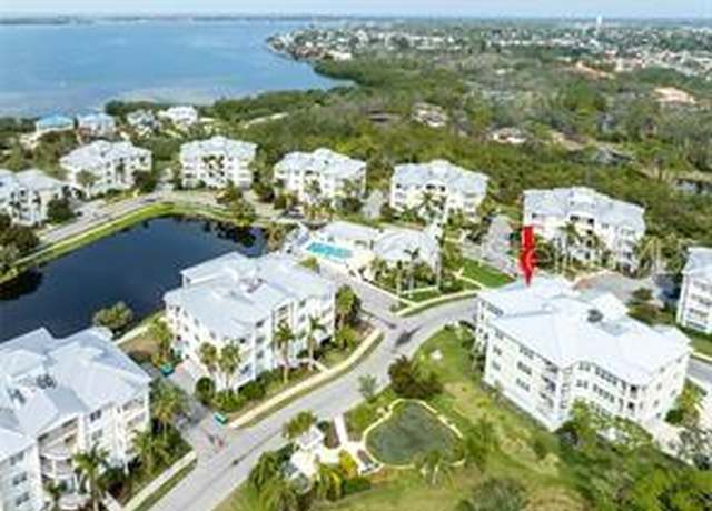 Property at 7611 34th Ave W #303, Bradenton, FL 34209, 3 beds, 2.5 baths