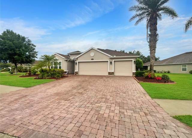 Property at 68 Auberry Dr, Palm Coast, FL 32137, 4 beds, 3 baths