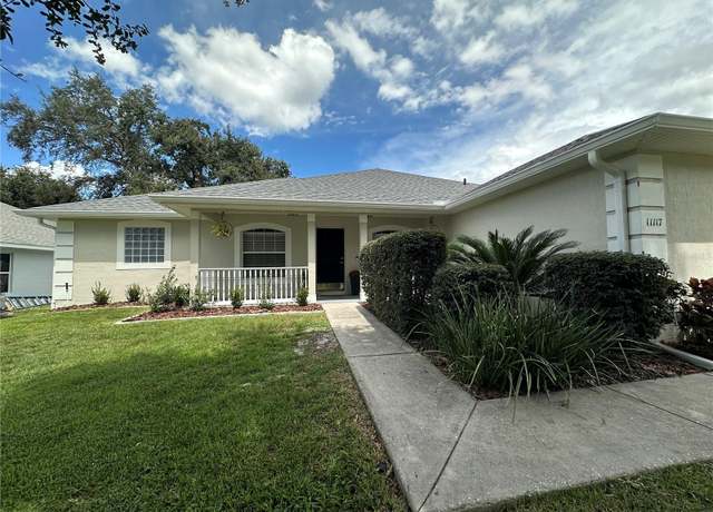 Property at 11117 Oakshore Ln, Clermont, FL 34711, 3 beds, 2 baths