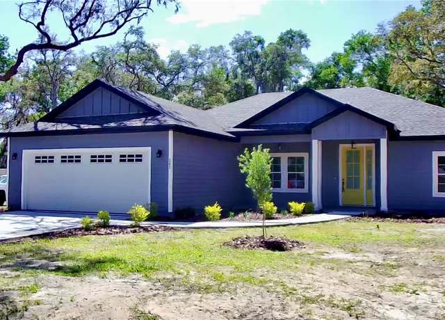 Property at 242 SE 2nd Ave, Melrose, FL 32666, 4 beds, 2.5 baths