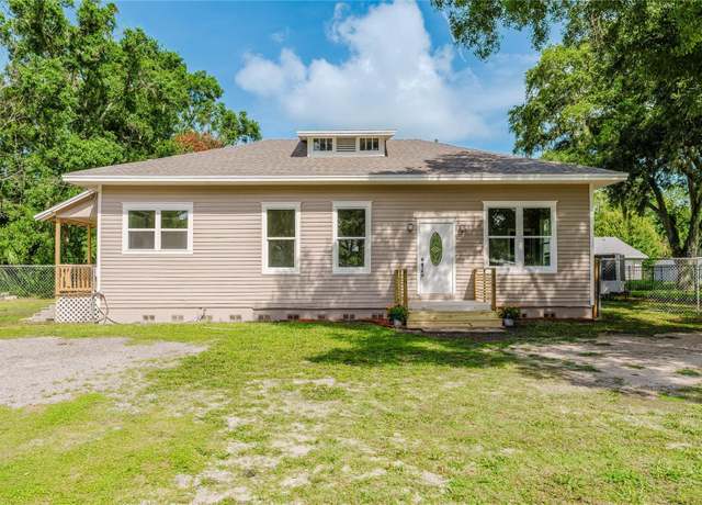 Property at 1480 Wauchula St, Intercession City, FL 33848, 3 beds, 2 baths