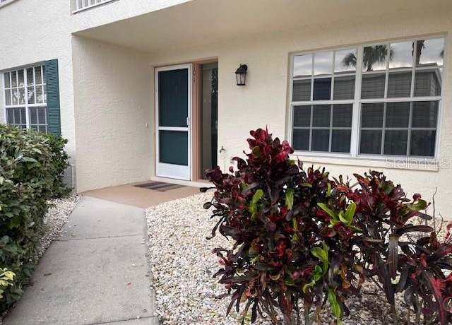 Property at 201 Silver Lake Dr #101, Venice, FL 34292, 2 beds, 2 baths