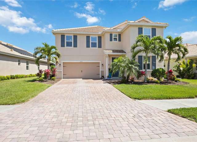 Property at 2177 Weaver Bird Ln, Venice, FL 34292, 5 beds, 4.5 baths