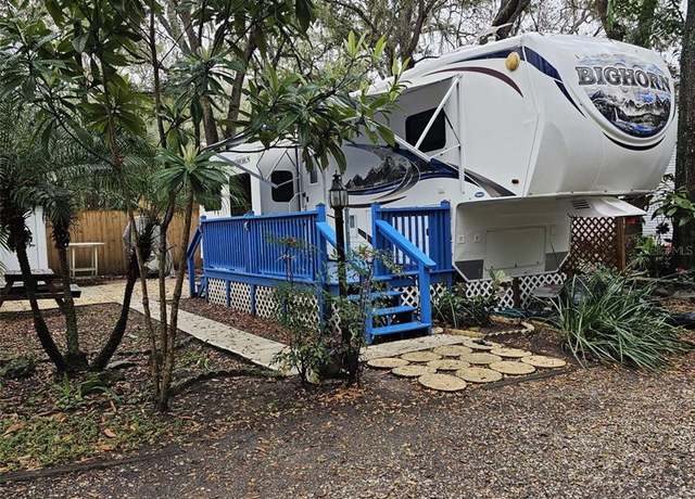 Property at 3000 Clarcona Rd #1017, Apopka, FL 32703, 1 bed, 1 bath