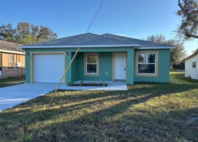 Property at 833 3rd Ave, Waverly, FL 33877, 3 beds, 2 baths