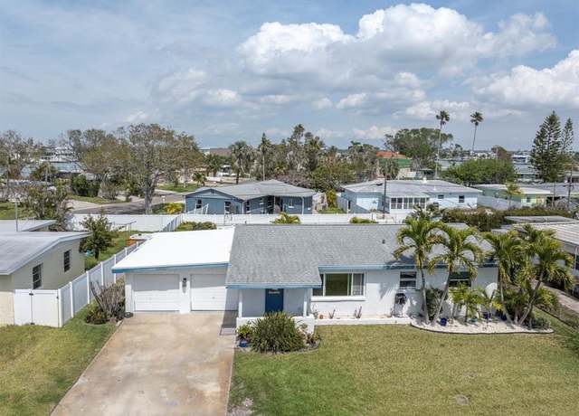 Property at 16315 2nd St E, Redington Beach, FL 33708, 3 beds, 1.5 baths