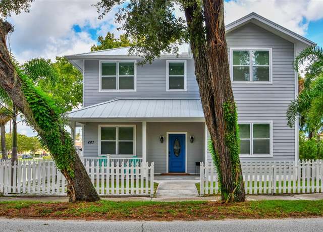 Property at 407 Douglas St, New Smyrna Beach, FL 32168, 7 beds, 5 baths