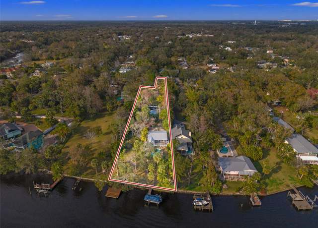 Property at 906 W Henry Ave, Tampa, FL 33604, 3 beds, 2 baths