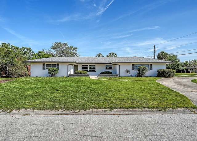Property at 2702 Bedford Way, Sarasota, FL 34239, 4 beds, 2 baths