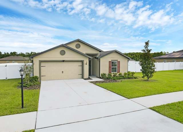 Property at 12835 Del Lago Dr, Astatula, FL 34705, 5 beds, 3 baths