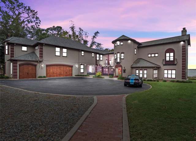 Property at 6118 Dora Dr, Mount Dora, FL 32757, 6 beds, 5 baths
