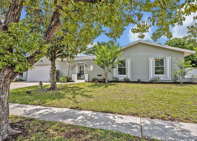 Property at 2312 Poinciana Rd, Winter Park, FL 32792, 3 beds, 2 baths