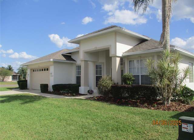 Property at 7157 Hazeltine Cir, Lakeland, FL 33810, 3 beds, 2 baths