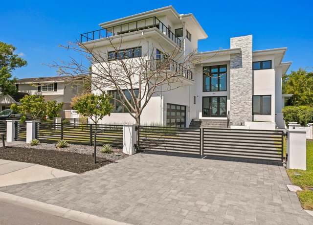 Property at 804 S Davis Blvd, Tampa, FL 33606, 5 beds, 5.5 baths