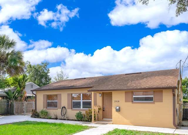 Property at 2918 E Central Blvd, Orlando, FL 32803, 3 beds, 2 baths