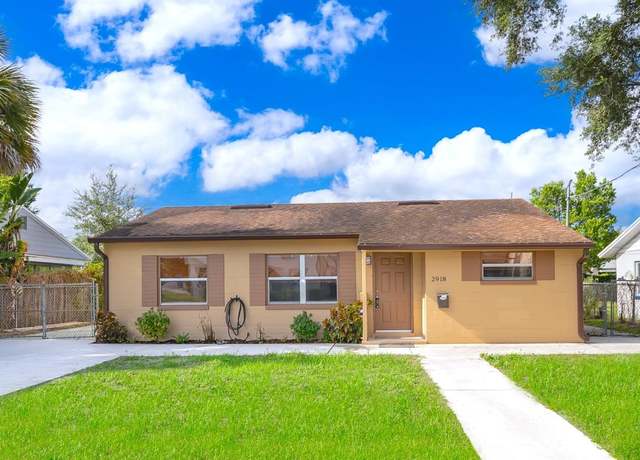 Property at 2918 E Central Blvd, Orlando, FL 32803, 3 beds, 2 baths