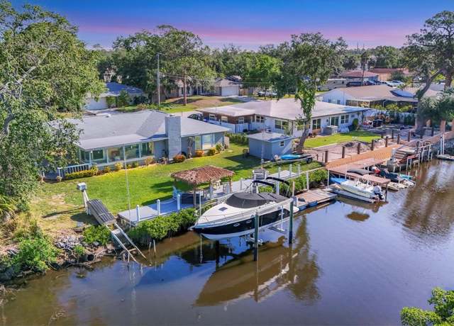 Property at 5206 18th Ave E, Bradenton, FL 34208, 3 beds, 2 baths